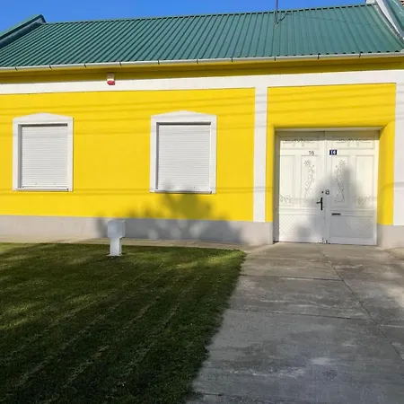 Kuca Za Odmor Daca Tatil Evi Gombos